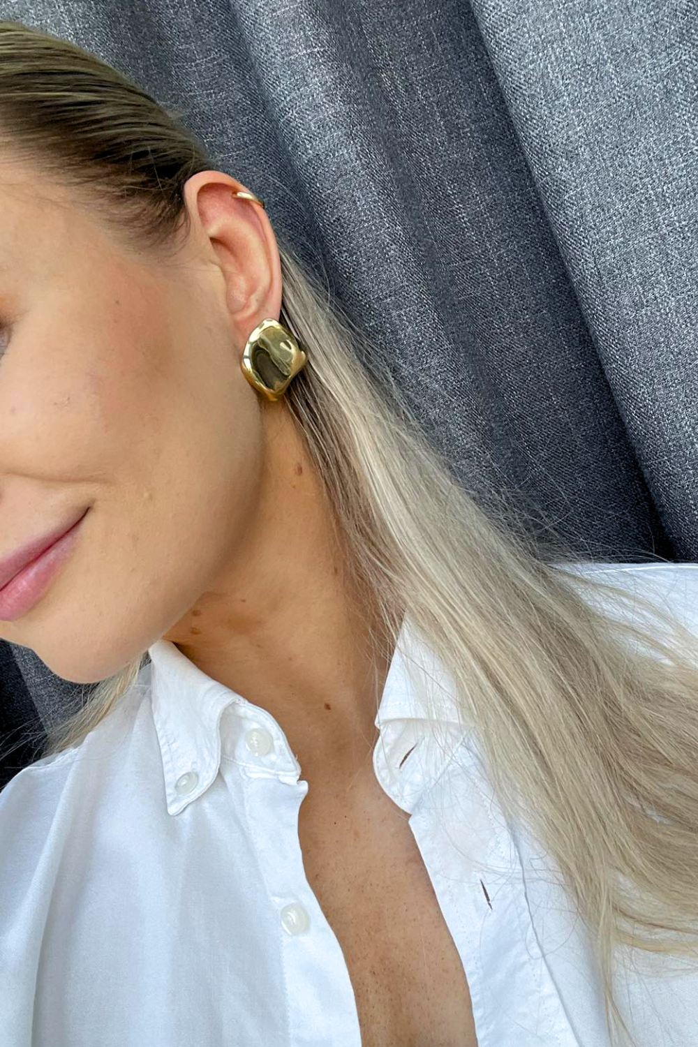 PUOŠNŪS MASYVŪS AUSKARAI