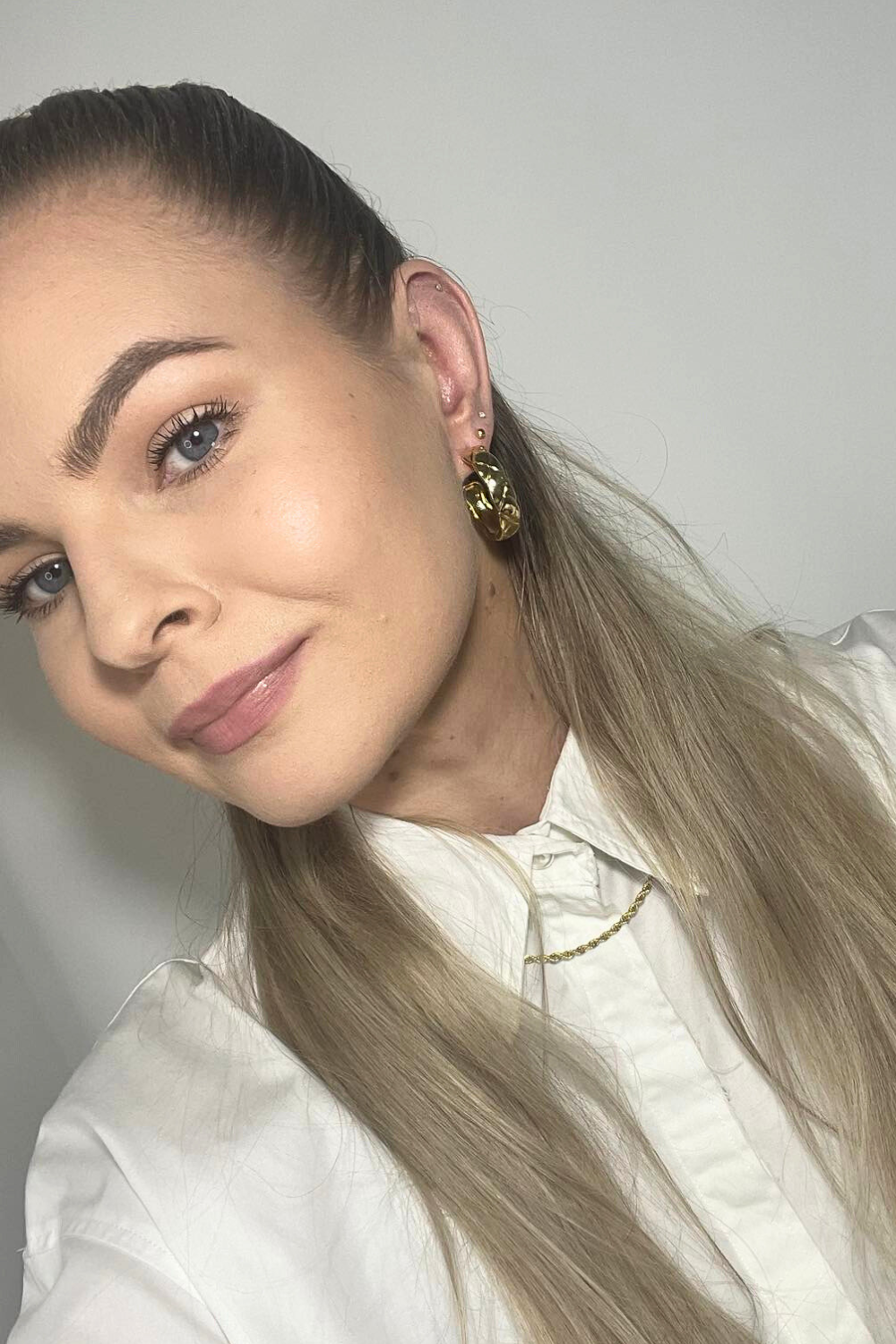 AUKSO SPALVOS MAXI HOOPS | PUOŠNŪS