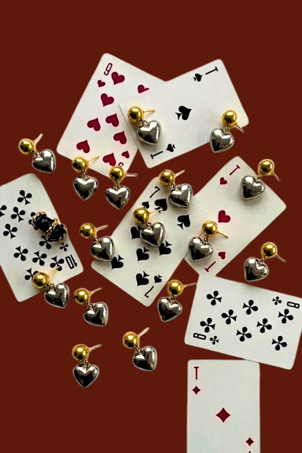 AUSKARAI SU ŠIRDELĖMIS