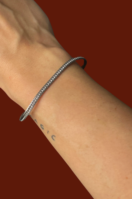 SIDABRO SPALVOS APYRANKĖ